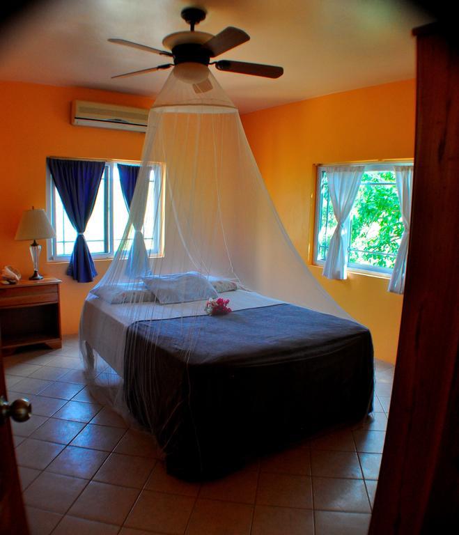 Jah Freedom Hotel Negril Eksteriør billede